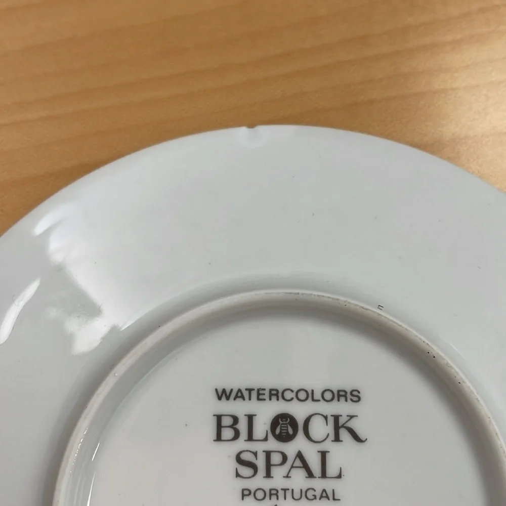 𝅺SET of 4 demitasse cups and plates made in Portugal by Block Spal in 1984